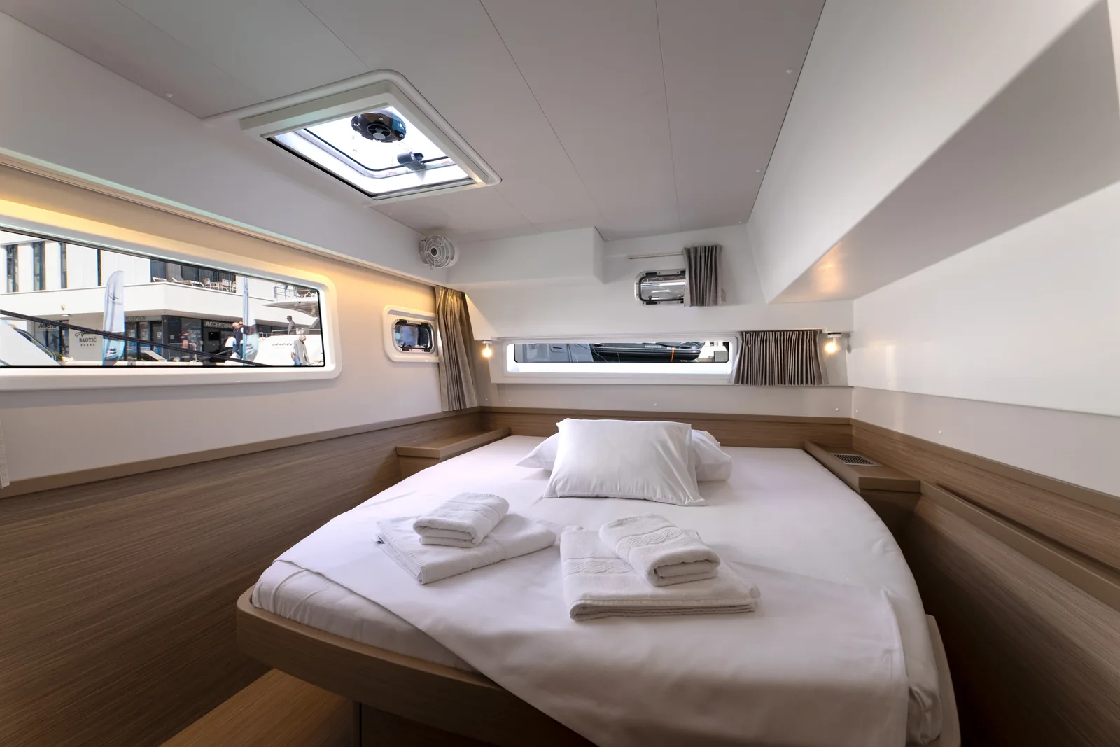 Yacht LAGOON 42 - Aventus - Foto 1