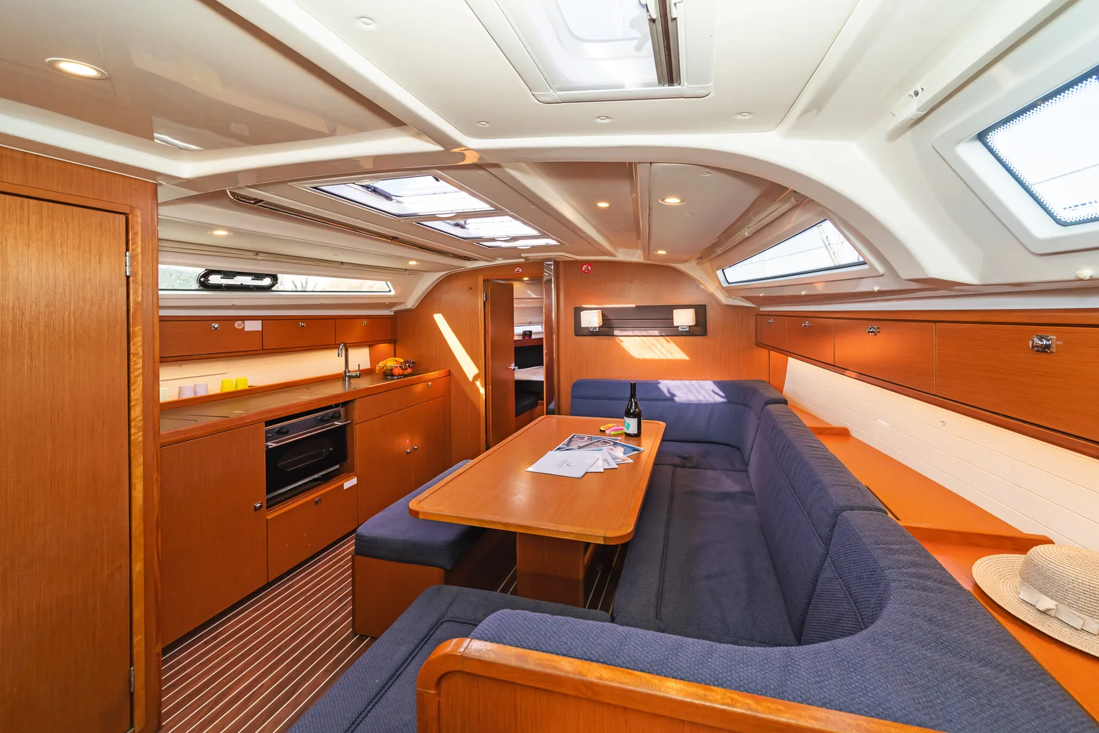 Yacht BAVARIA Cruiser 41 - Forkys