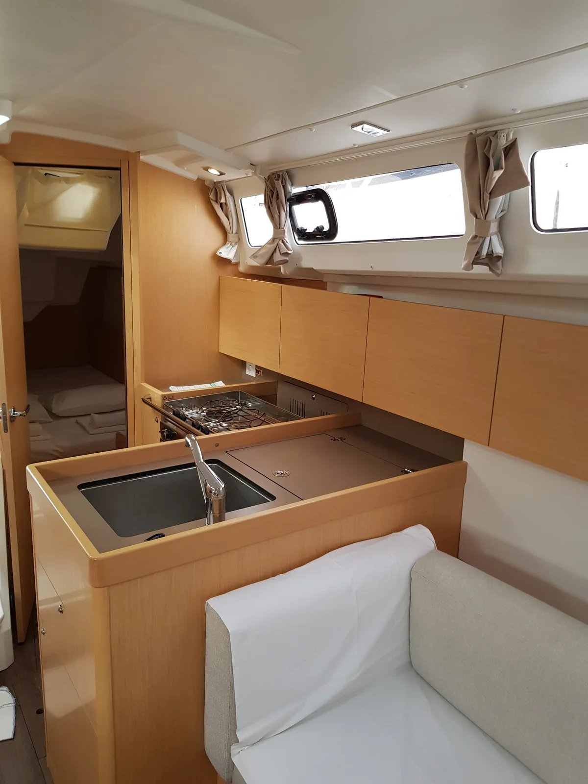 Yacht BENETEAU Oceanis 35.1 - Kolibri - Foto 1
