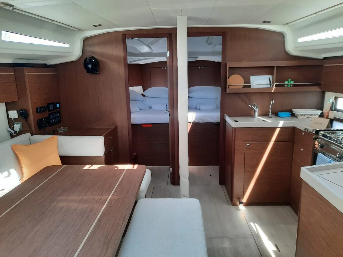 Yacht BENETEAU Oceanis 40.1 - Albius - Foto 1