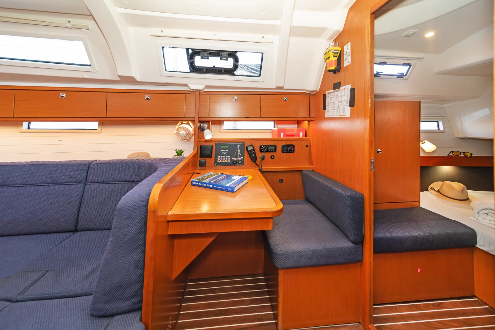 Yacht BAVARIA Cruiser 41 - Forkys - Foto 1