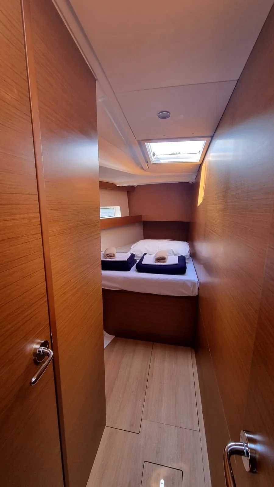 Yacht JEANNEAU Sun Odyssey 490 - Izzy - Foto 1