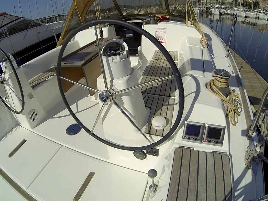 Yacht DUFOUR 335 Grand Large - Lara - Foto 1