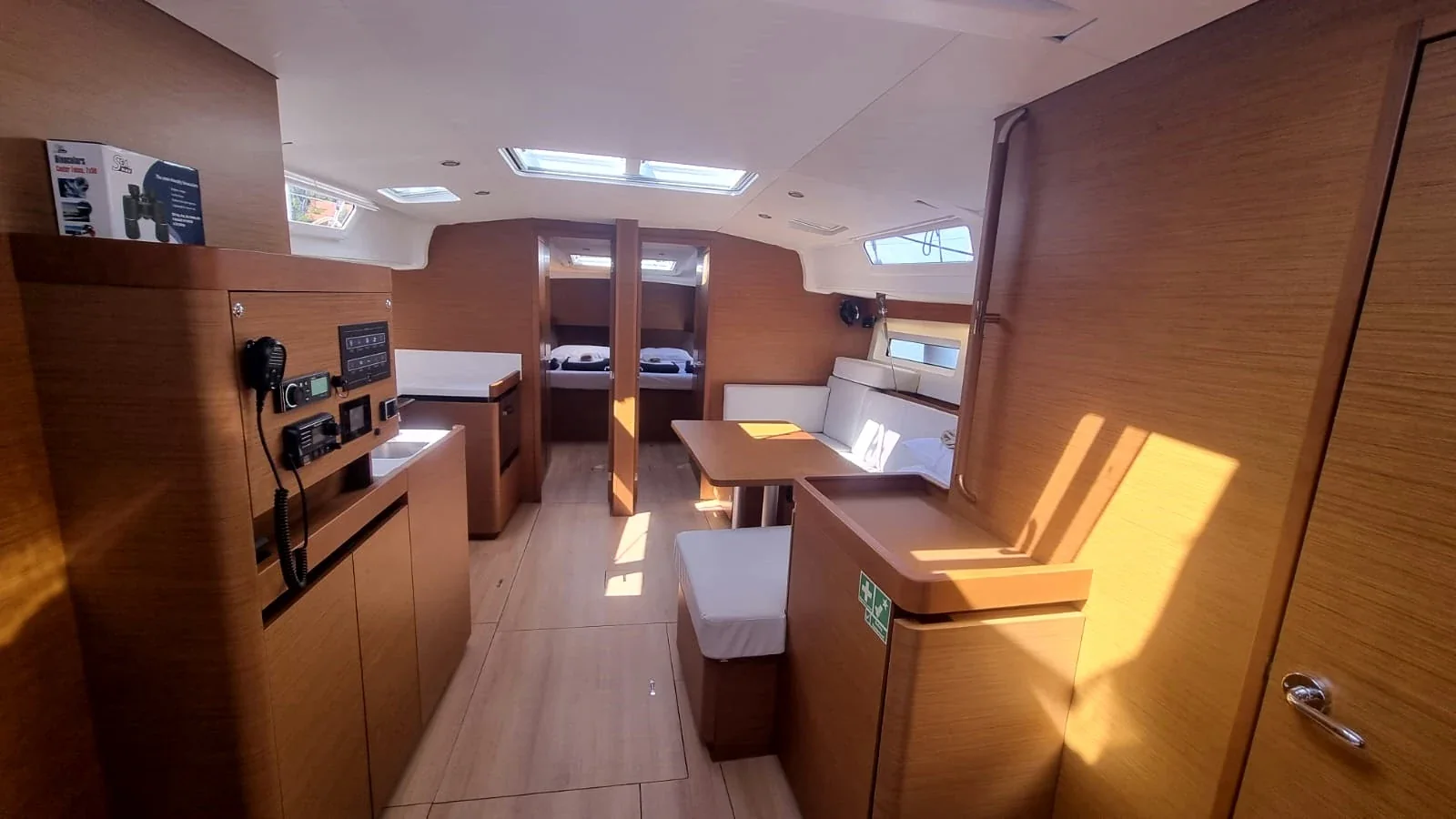 Yacht JEANNEAU Sun Odyssey 490 - Izzy - Foto 1