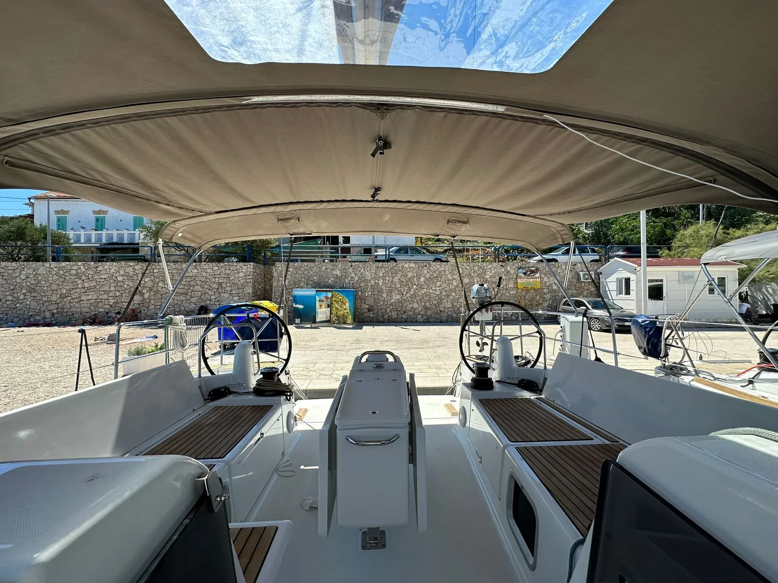 Yacht JEANNEAU Sun Odyssey 490 - Izzy - Foto 1
