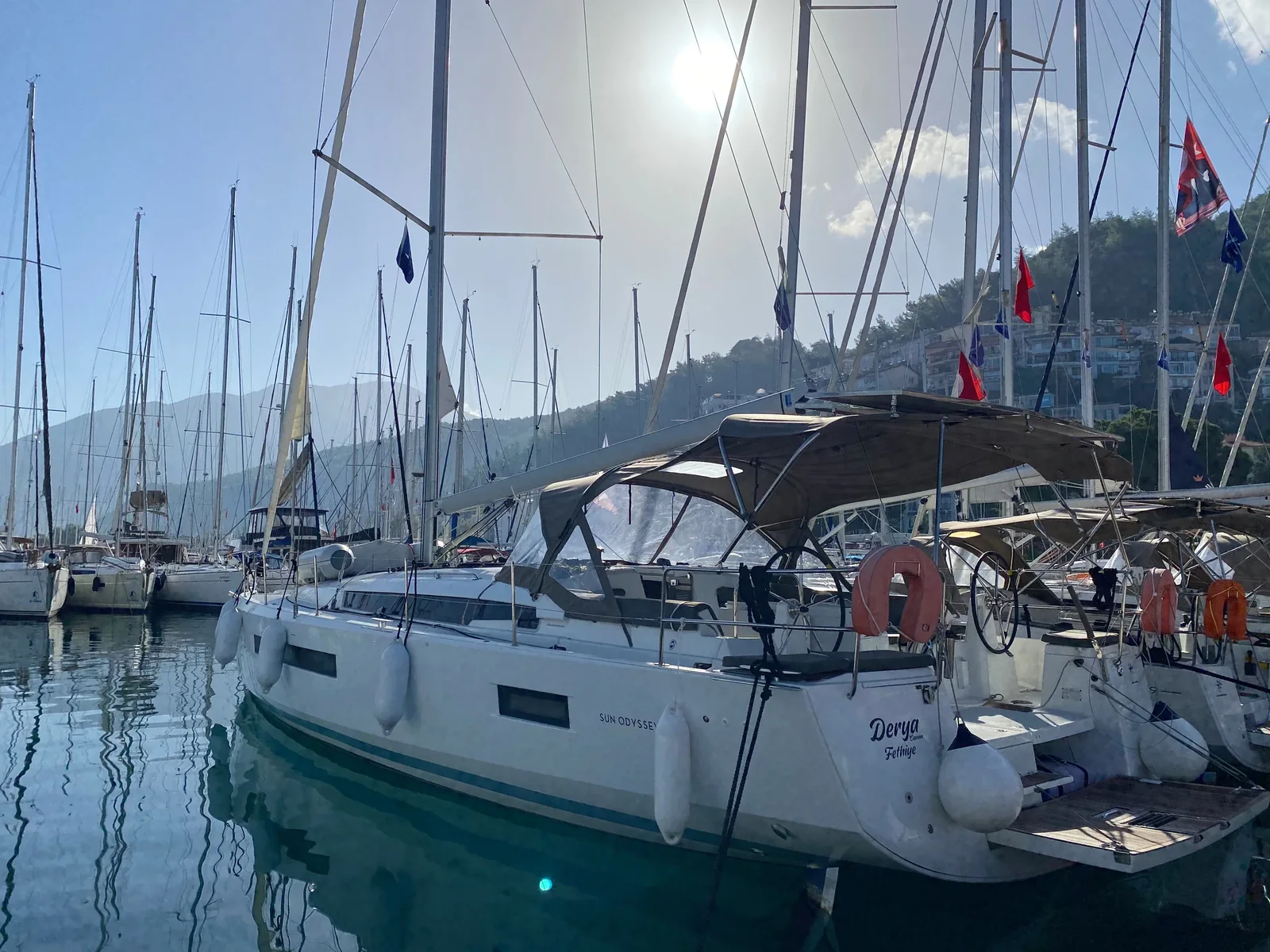 Yacht JEANNEAU Sun Odyssey 490 - Derya - Foto 1