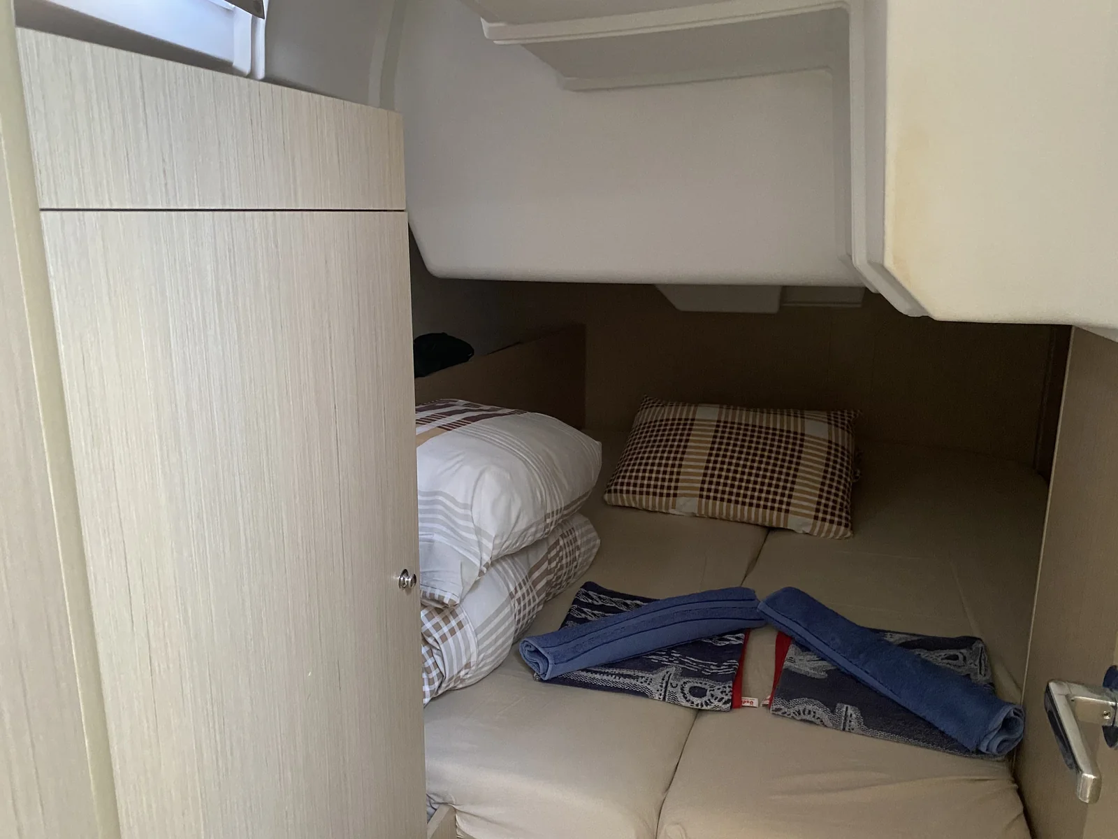 Yacht BENETEAU Oceanis 38.1 - Helena - Foto 1