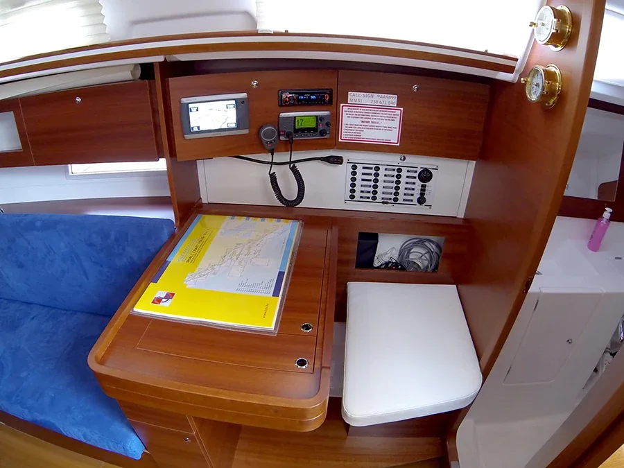 Yacht DUFOUR 335 Grand Large - Lara - Foto 1