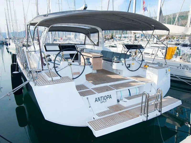 Yacht BENETEAU Oceanis 55 - Antiopa - Foto 1