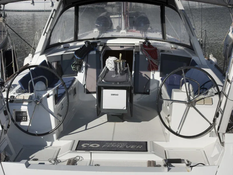 Yacht BENETEAU Oceanis 45 - Frida - Foto 1