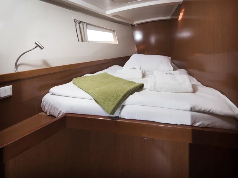 Yacht BENETEAU Oceanis 45 - Frida - Foto 1