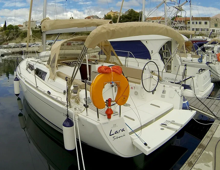 Yacht DUFOUR 335 Grand Large - Lara - Foto 1
