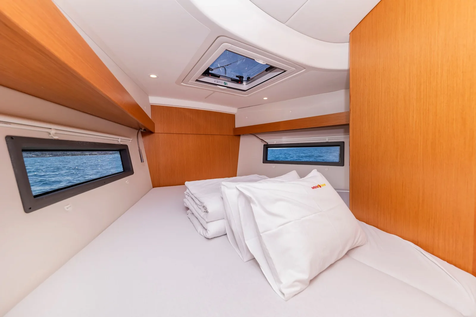 Yacht BAVARIA C38 - Martini - Foto 1