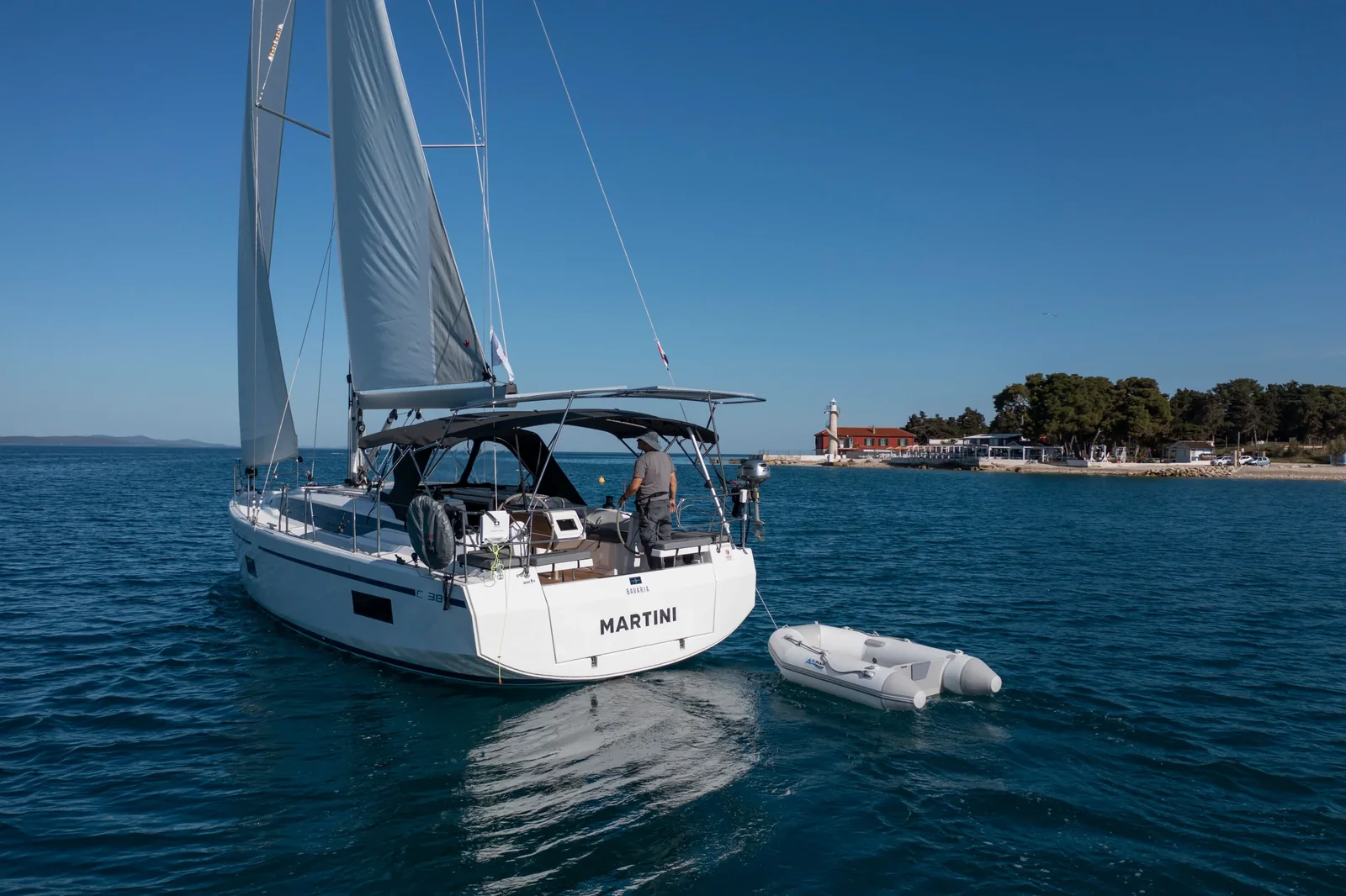 Yacht BAVARIA C38 - Martini - Foto 1