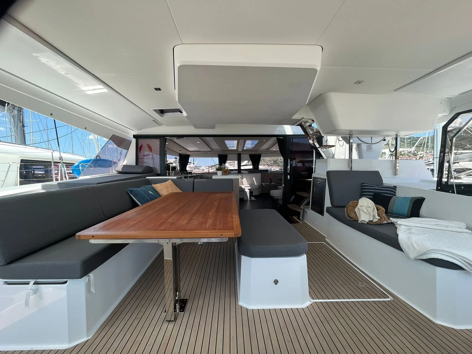 Yacht FOUNTAINE PAJOT Aura 51 - Cosmos - Foto 1
