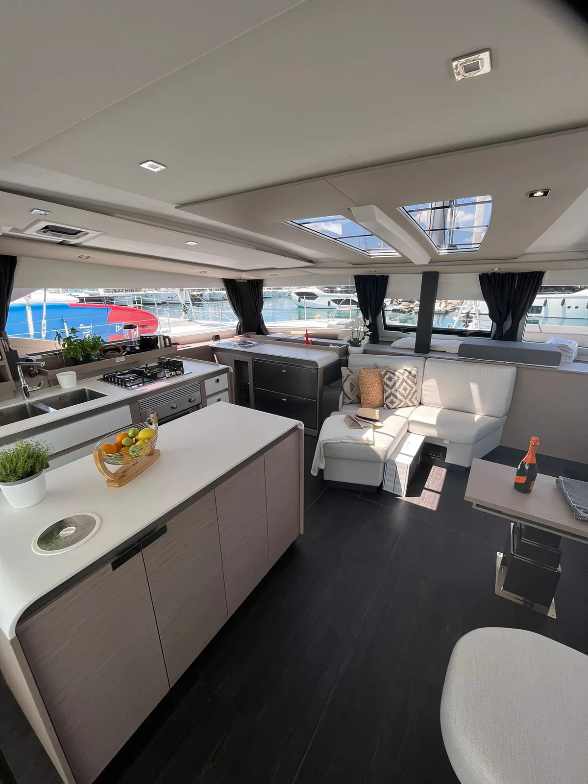 Yacht FOUNTAINE PAJOT Aura 51 - Cosmos - Foto 1