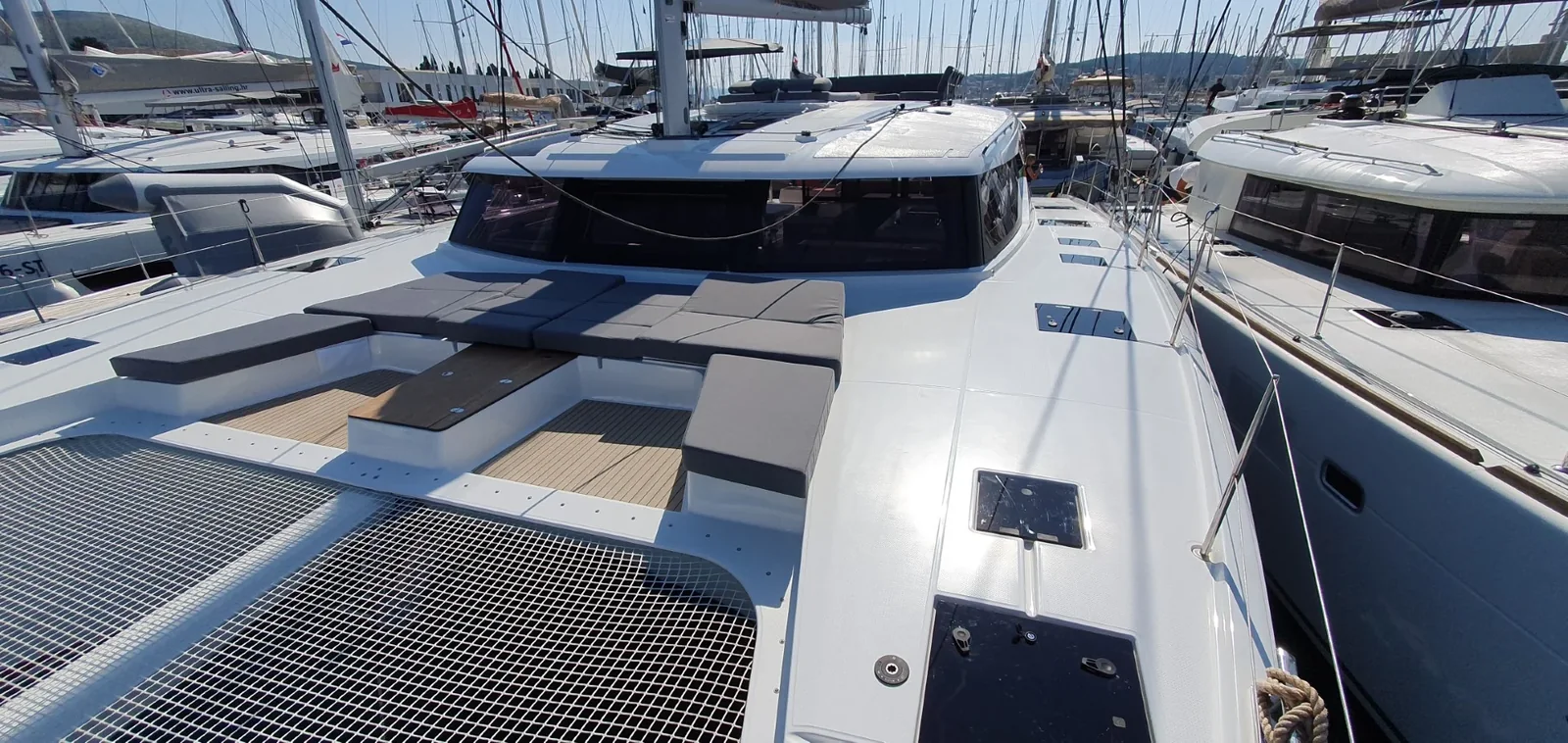 Yacht FOUNTAINE PAJOT Aura 51 - Cosmos - Foto 1