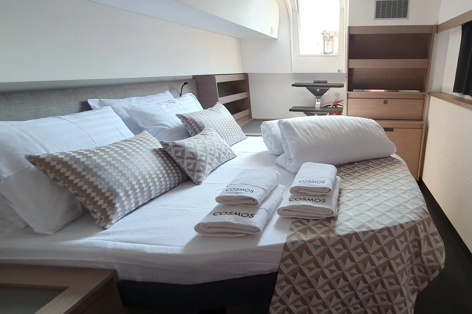 Yacht FOUNTAINE PAJOT Aura 51 - Cosmos - Foto 1