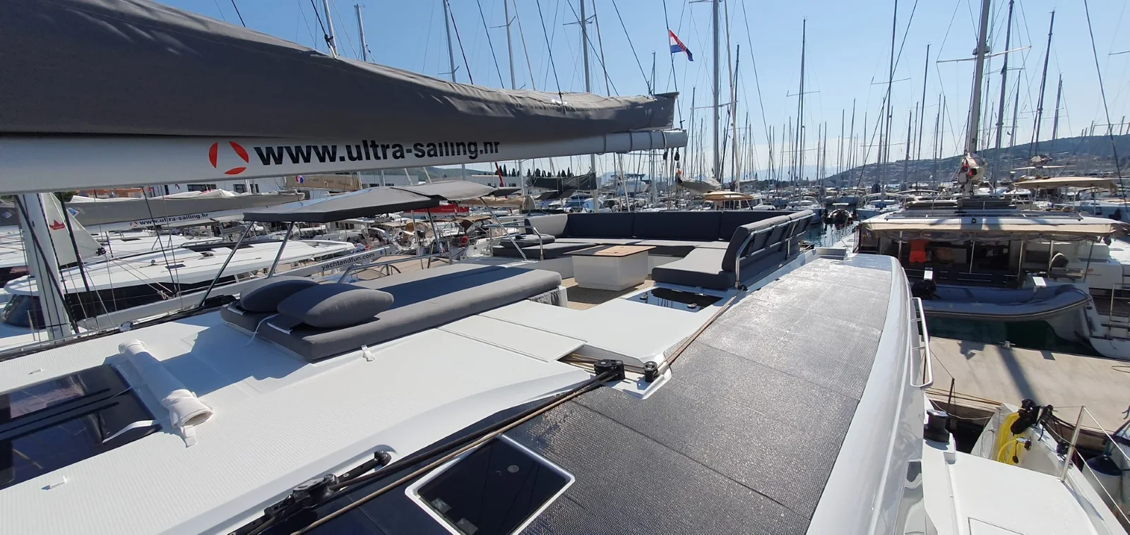 Yacht FOUNTAINE PAJOT Aura 51 - Cosmos - Foto 1