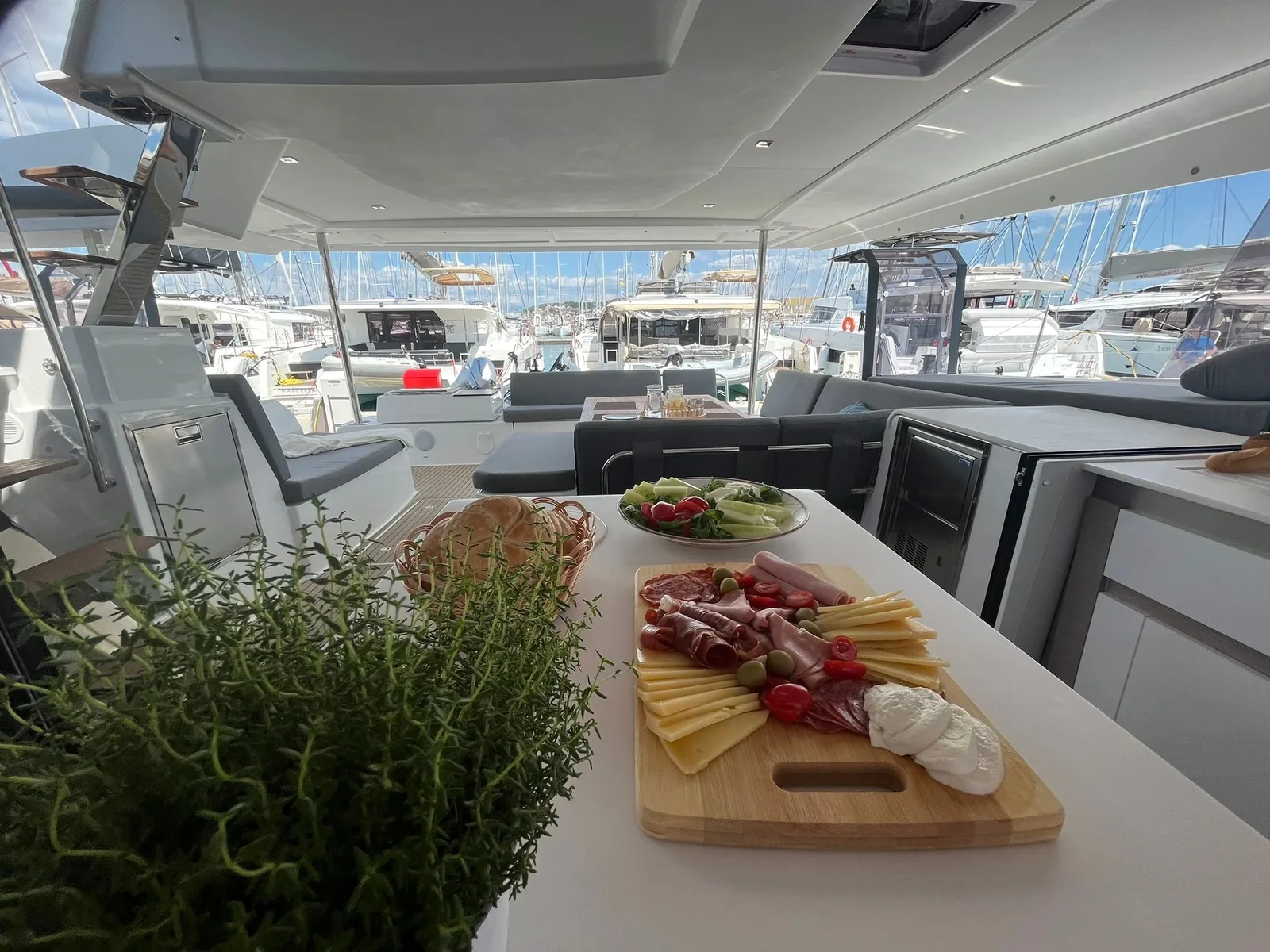 Yacht FOUNTAINE PAJOT Aura 51 - Cosmos - Foto 1
