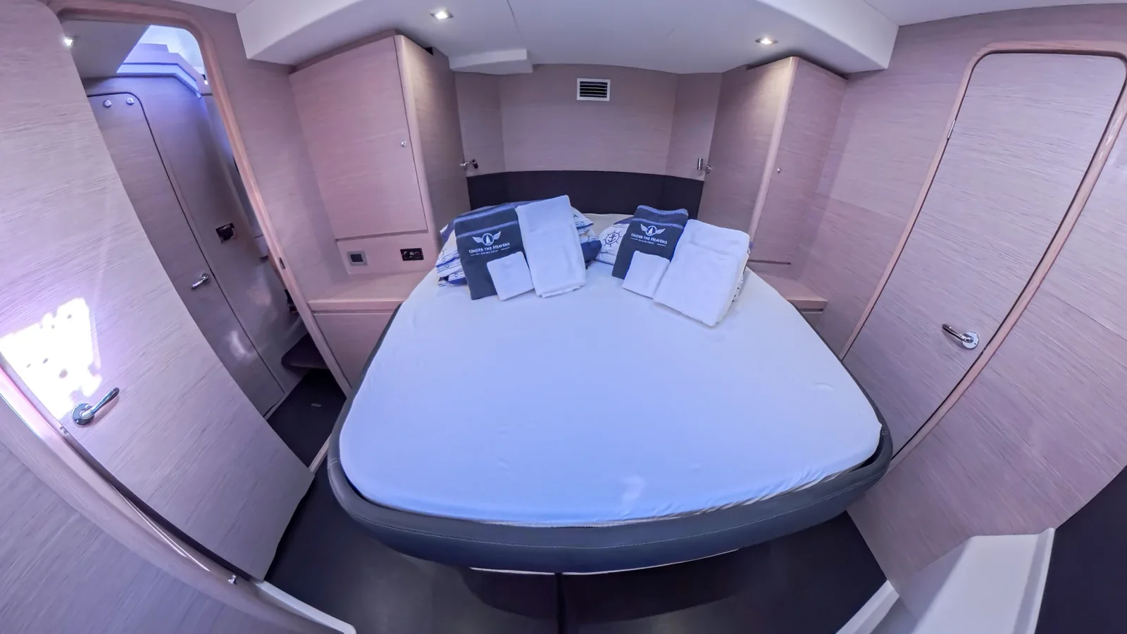 Yacht DUFOUR 48 Catamaran - Pando - Foto 19