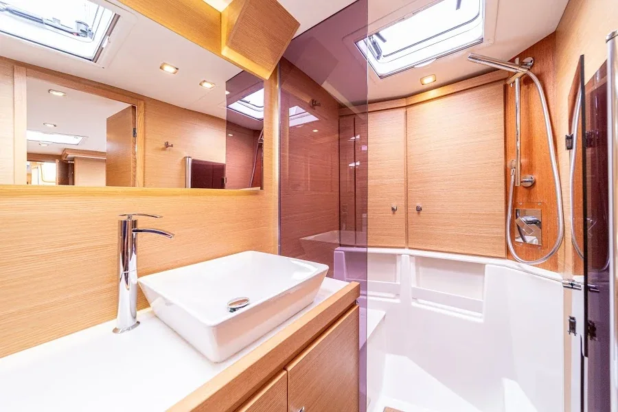 Yacht DUFOUR 63 Exclusive - Bahia Feliz V
