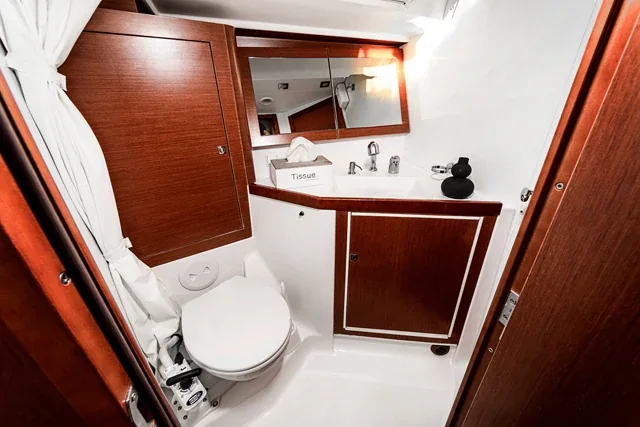 Yacht BENETEAU Oceanis 45 - Theia - Foto 1