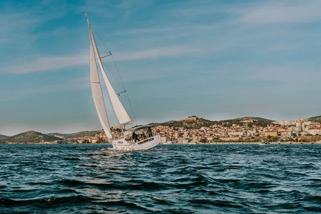 Yacht BENETEAU Oceanis 45 - Theia - Foto 1