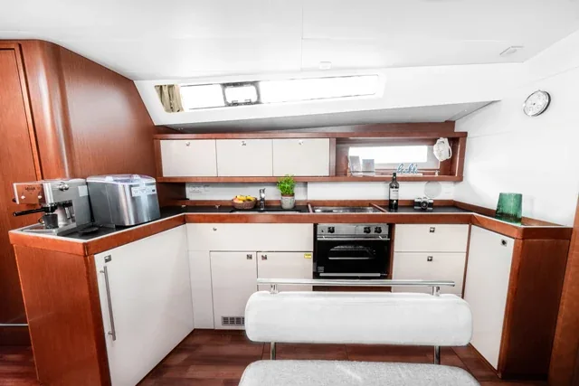 Yacht BENETEAU Oceanis 45 - Theia - Foto 1