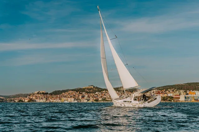 Yacht BENETEAU Oceanis 45 - Theia - Foto 1