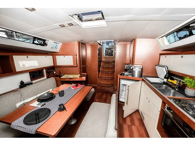 Yacht BENETEAU Oceanis 45 - Theia - Foto 3
