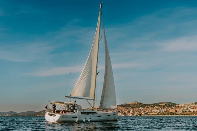 Yacht BENETEAU Oceanis 45 - Diana - Foto 1