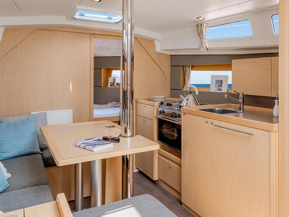 Yacht BENETEAU Oceanis 35 - Zomer