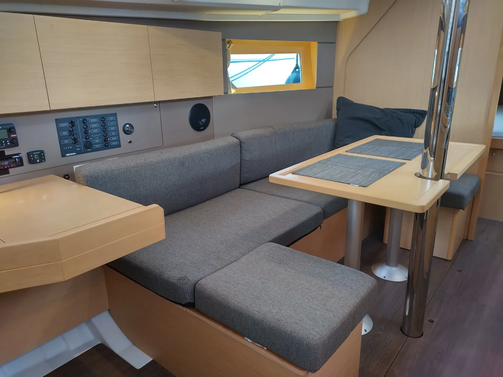 Yacht BENETEAU Oceanis 35 - Zomer - Foto 1