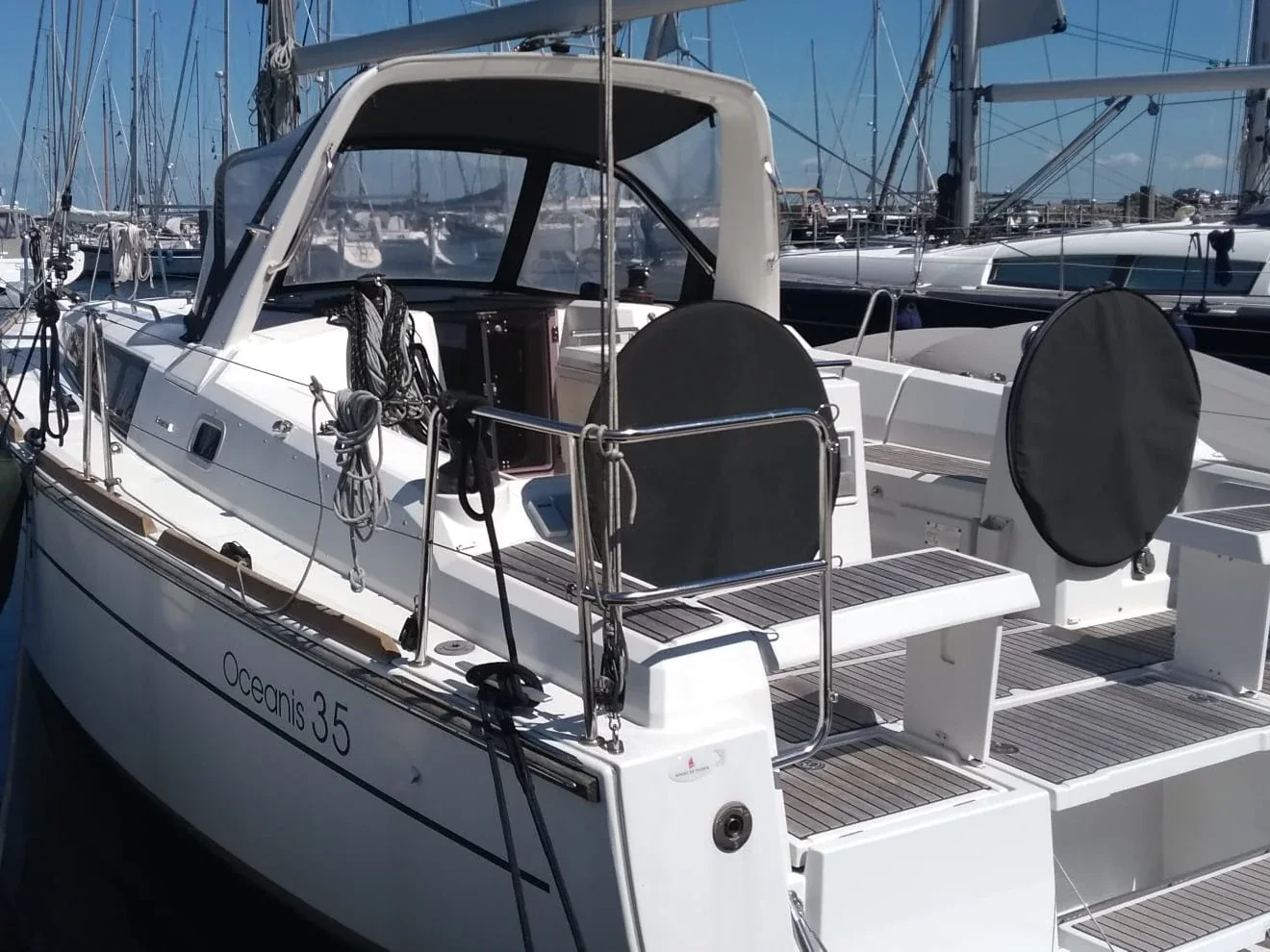 Yacht BENETEAU Oceanis 35 - Zomer - Foto 1