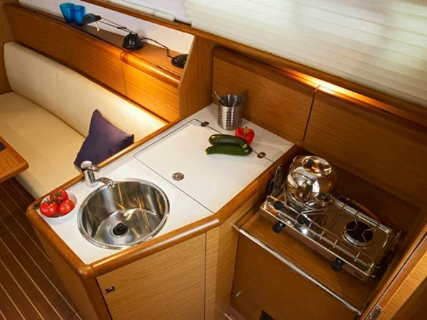 Yacht JEANNEAU Sun Odyssey 30i - Beagle - Foto 1