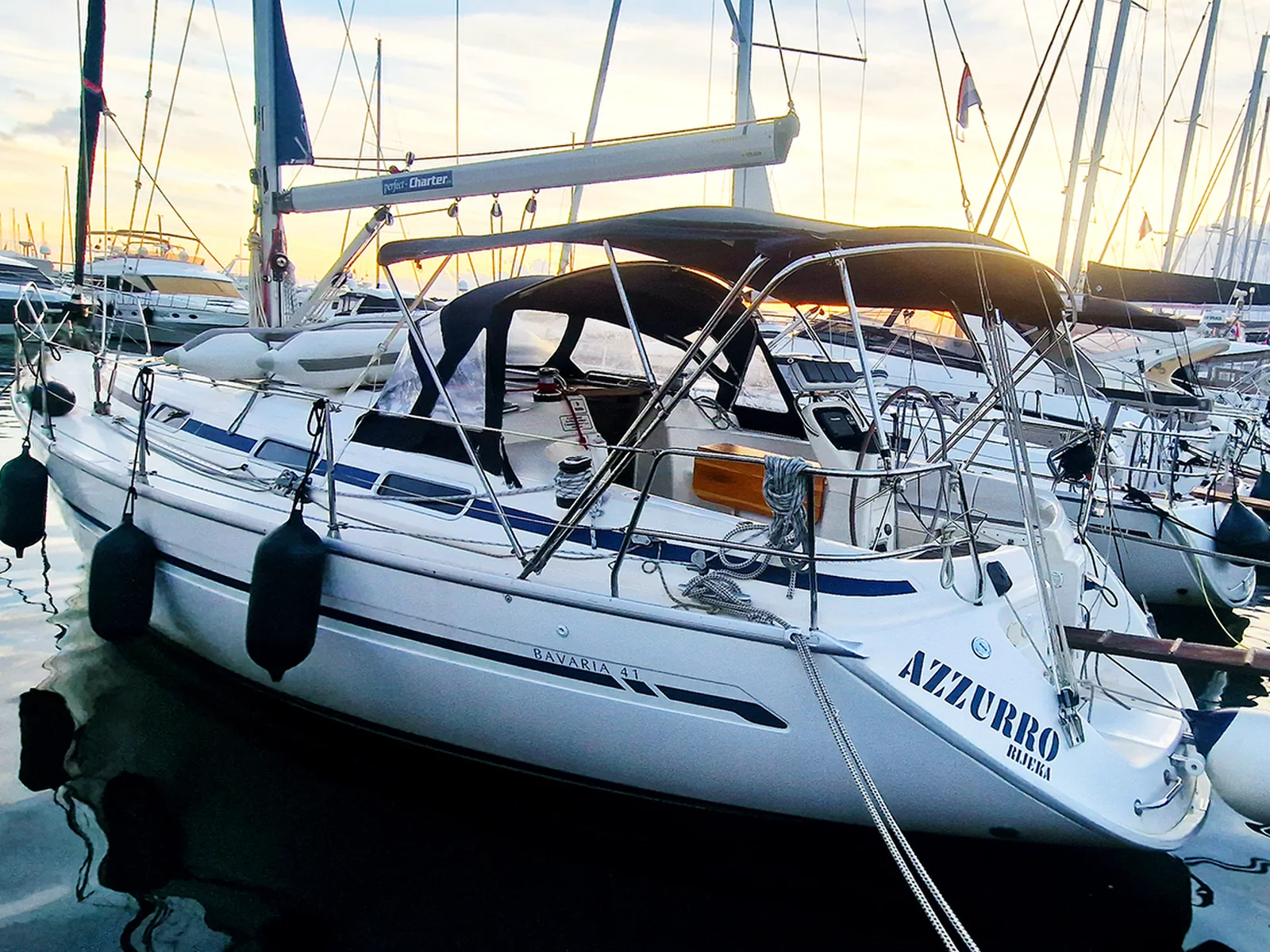 Yacht BAVARIA 41 - Azzurro - Foto 1