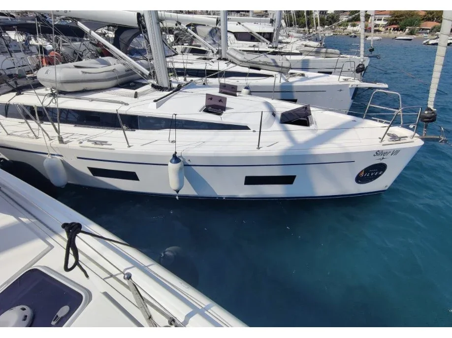 Yacht BAVARIA C42 - Silver VII - Foto 1