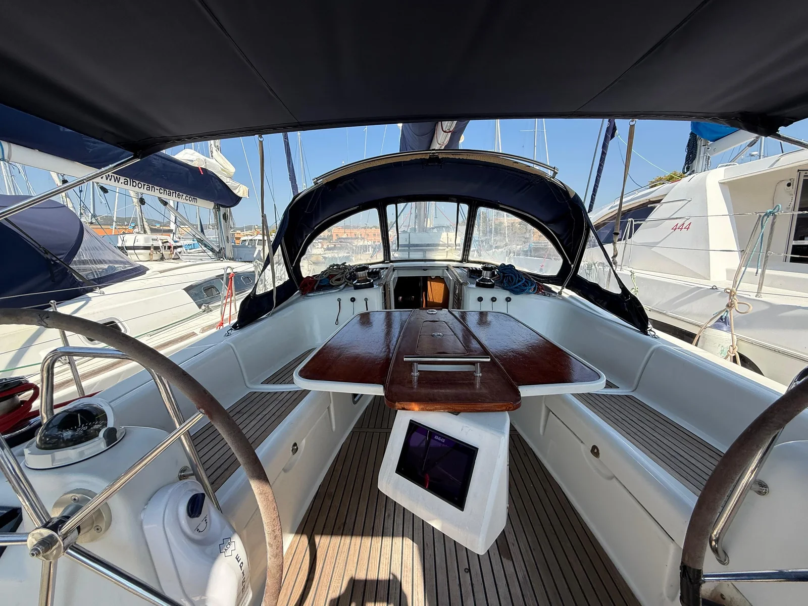 Yacht BENETEAU Oceanis 43 - Alboran XXXI Saoco - Foto 1