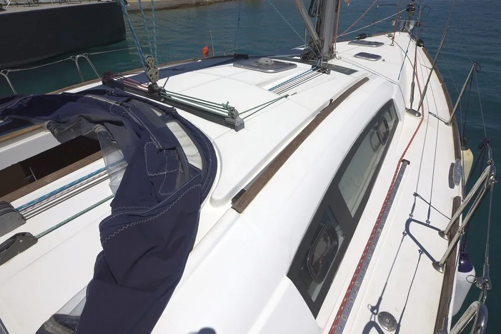 Yacht BENETEAU Oceanis 43 - Aias