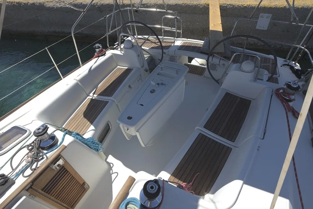 Yacht BENETEAU Oceanis 43 - Aias - Foto 1