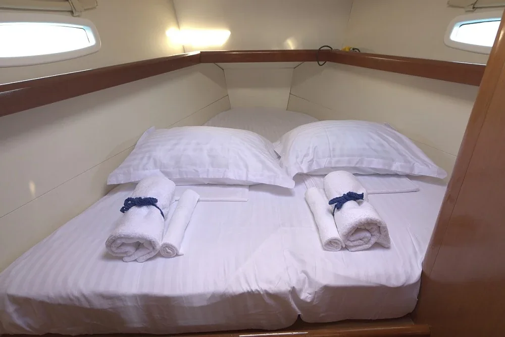 Yacht BENETEAU Oceanis 43 - Aias - Foto 1