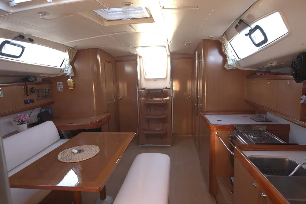 Yacht BENETEAU Oceanis 43 - Aias - Foto 1