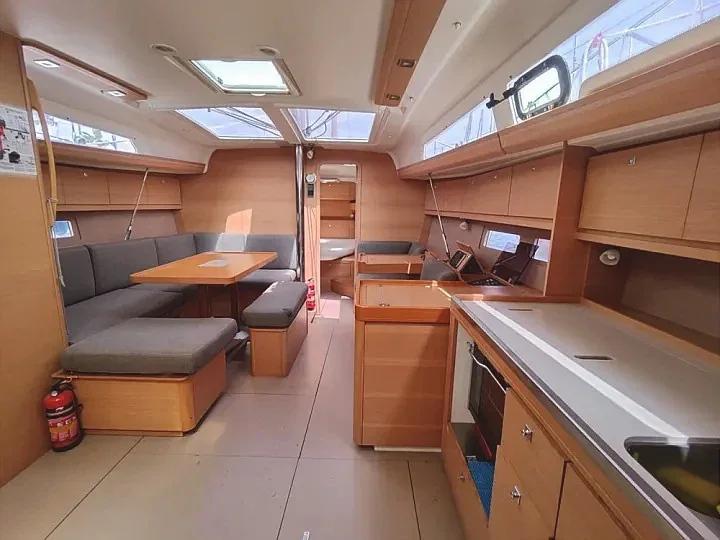 Yacht DUFOUR 410 Grand Large - Freedom - Foto 1
