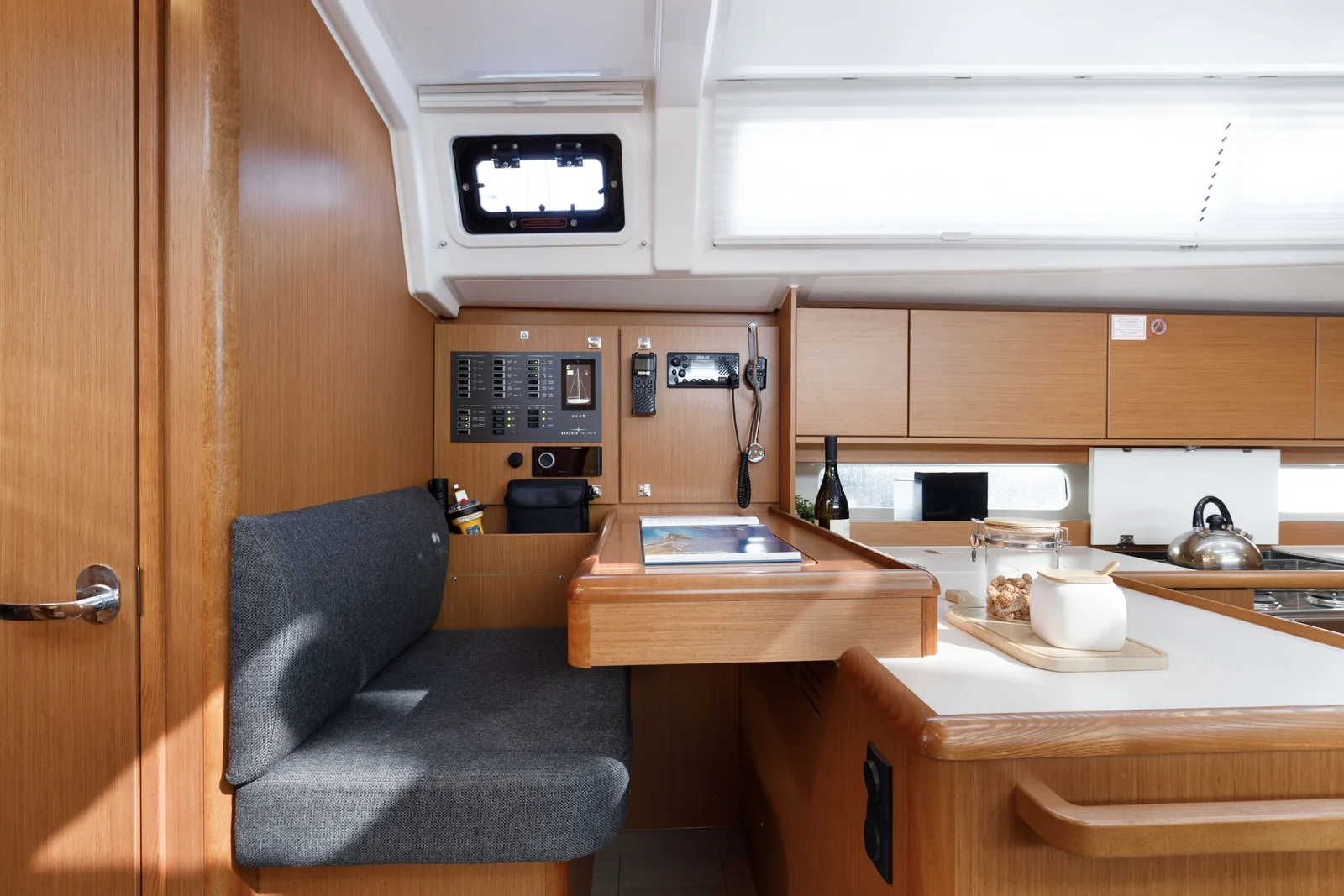 Yacht BAVARIA C46 - Captain Melianos - Foto 1