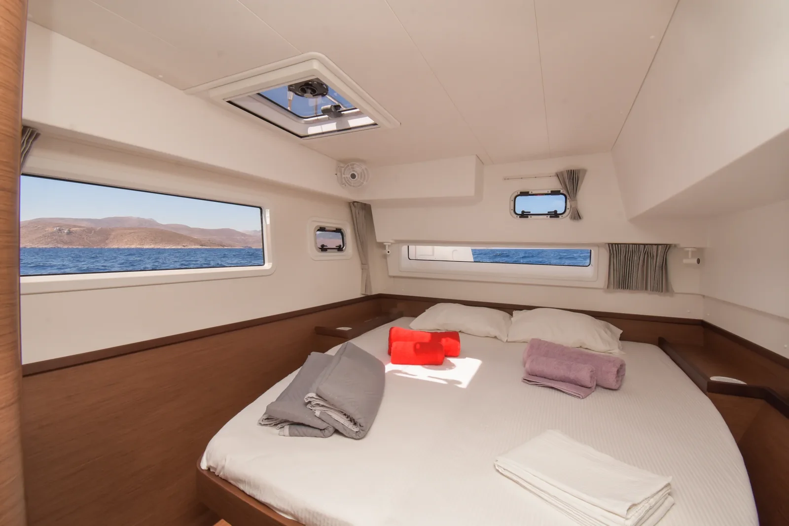 Yacht LAGOON 42 - Aenaos - Foto 1