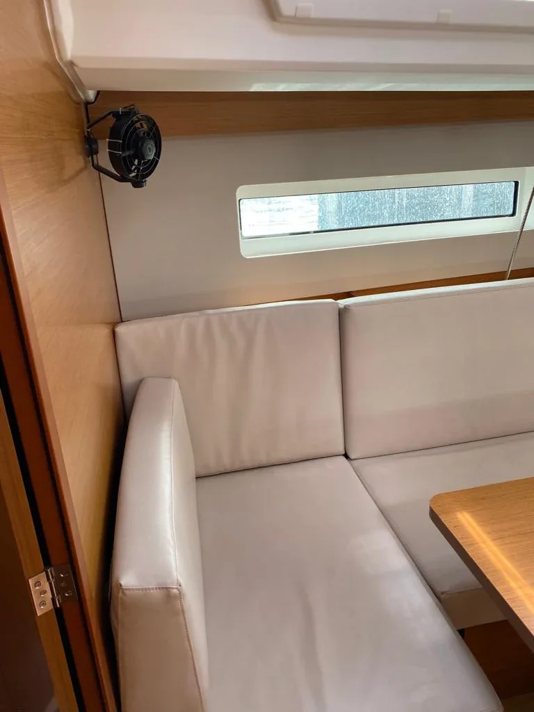 Yacht JEANNEAU Sun Odyssey 440 - Alboran Caipiroska - Foto 1