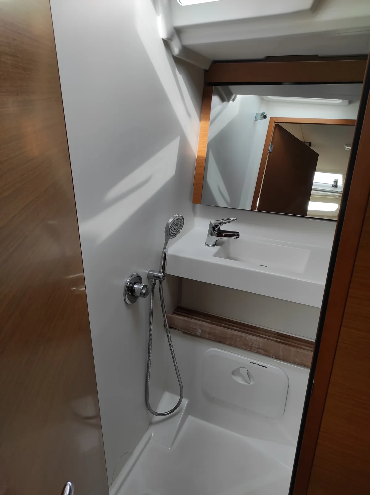 Yacht JEANNEAU Sun Odyssey 440 - Alboran Caipiroska - Foto 1