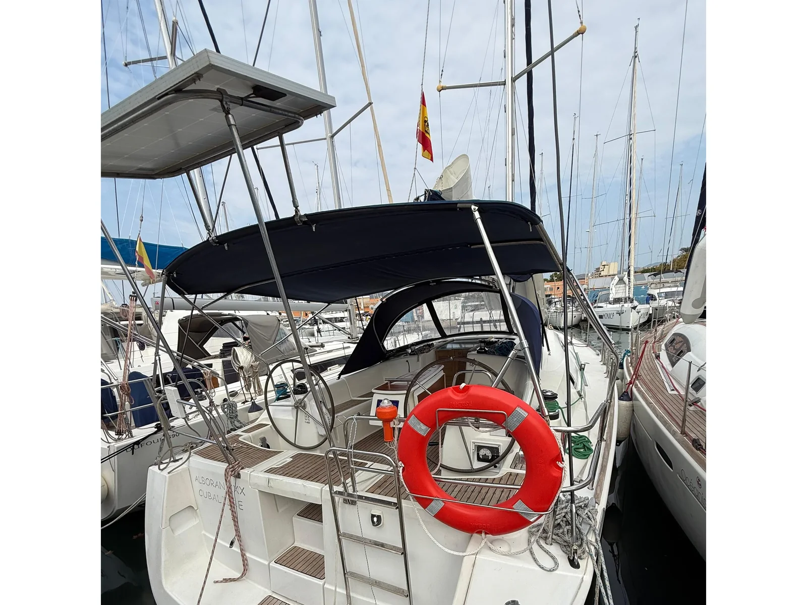 Yacht BENETEAU Oceanis 43 - Alboran XXX Cubalibre - Foto 1