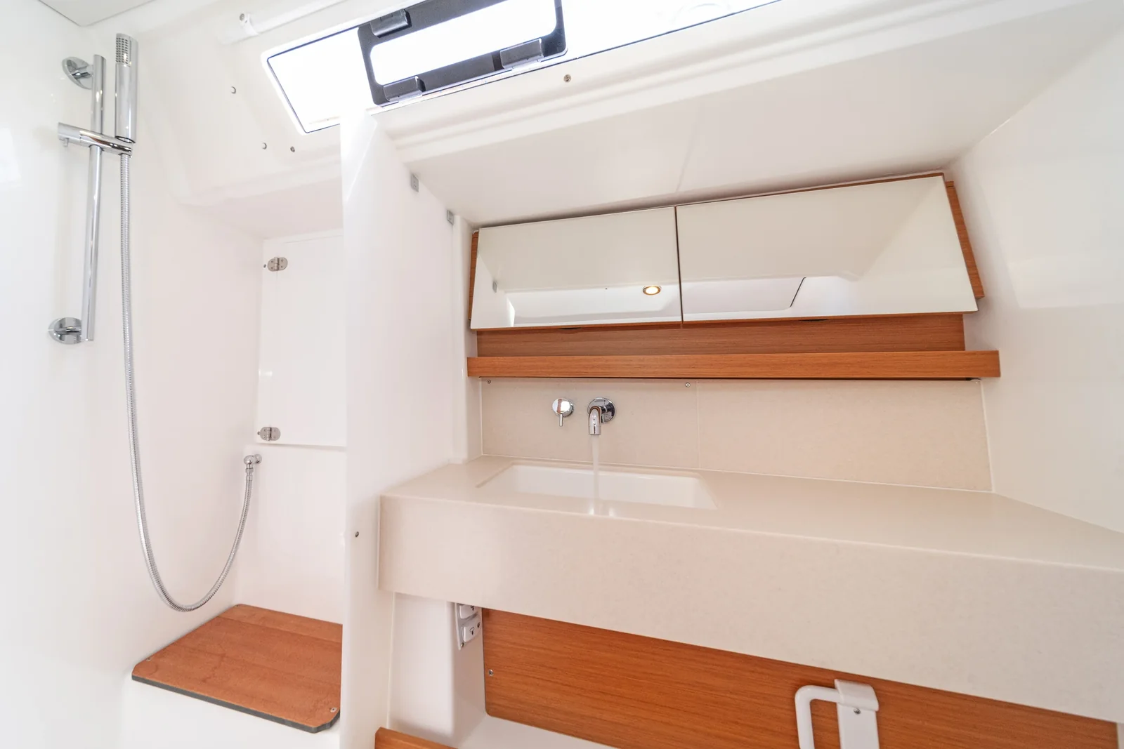 Yacht DUFOUR 470 - Imagine - Foto 1